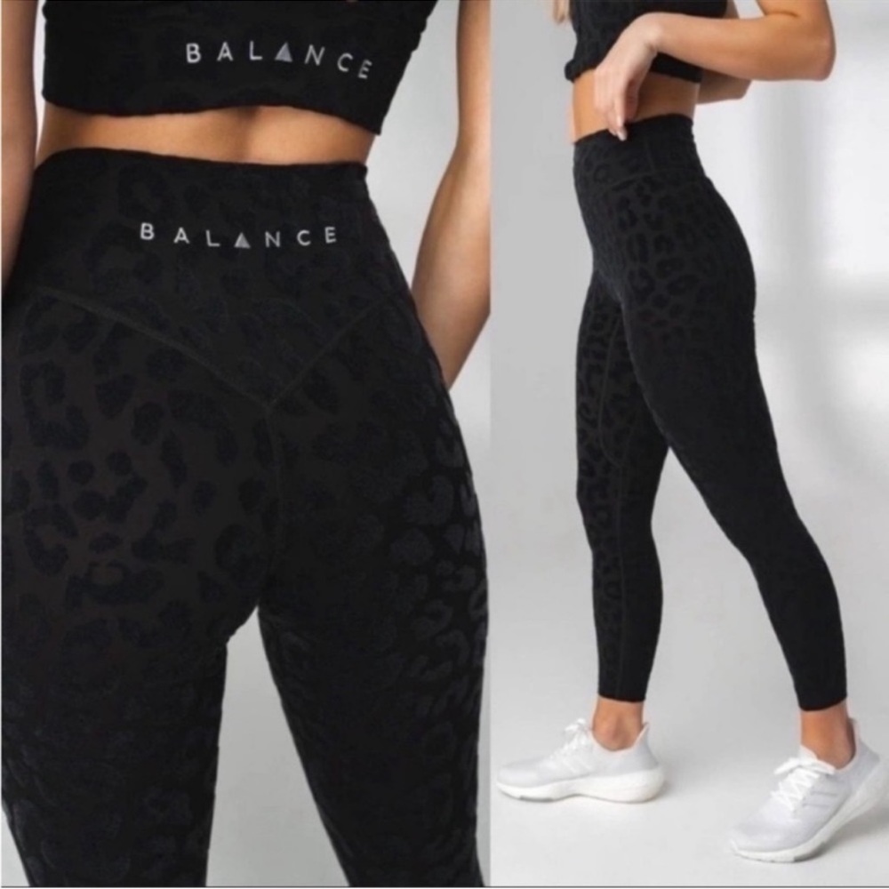 Balance athletica panther luxe ascend velvet leggings
